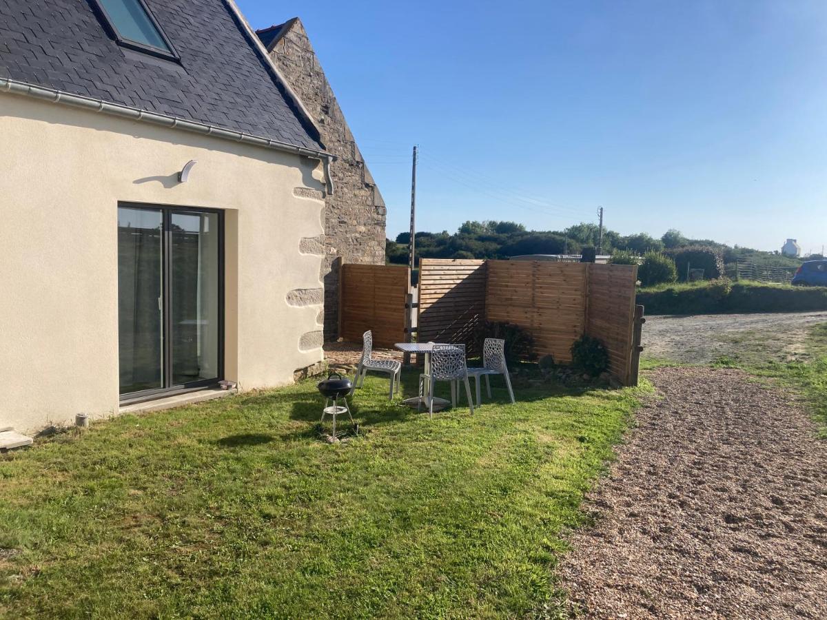 Gite Sur Ferme Equestre Pouldreuzic Exterior photo